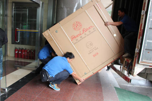 山亭钢琴贵重工艺品无忧运